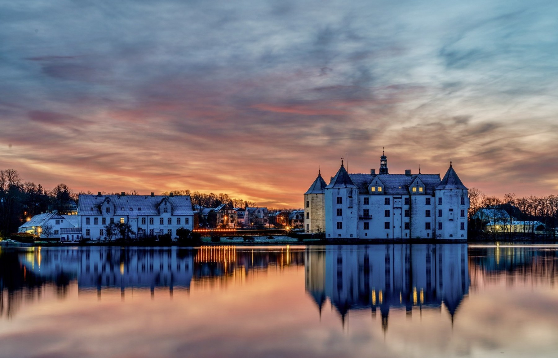 Wintermorgen am Schloss
